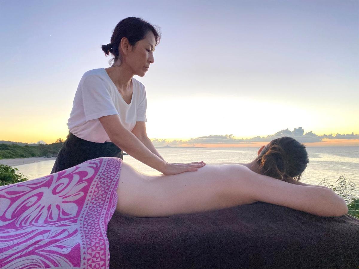 Iyashi No Resort Накиджин Екстериор снимка