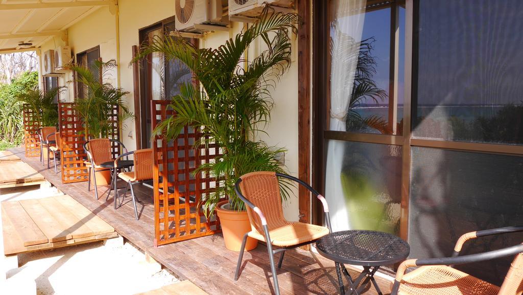 Iyashi No Resort Накиджин Екстериор снимка